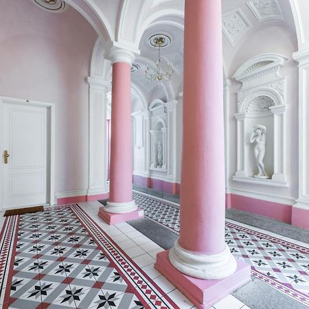 Anytime Holiday- Muzeum Apartments Praga Exterior foto